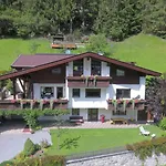 Haus Fischer